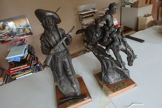 lot 132 image: Two Statues