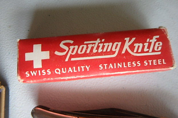 lot 197 image: Jack Knives