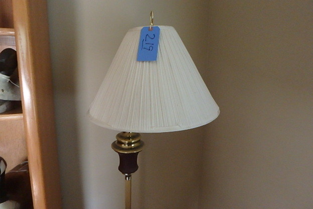 lot 219 image: Brass Lamp