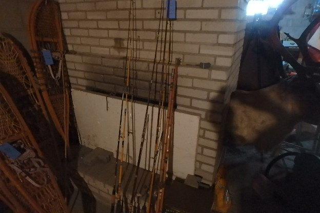 lot 231 image: Lot of Heavy Duty Rods and Reels