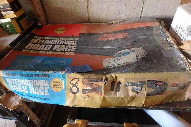 lot 238 image: Eldon 124th Slot car Set
