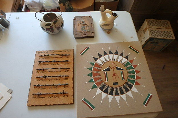 lot 271 image: Southwest Stuff