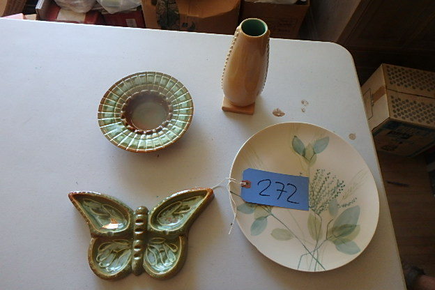 lot 272 image: Red Wing Pieces