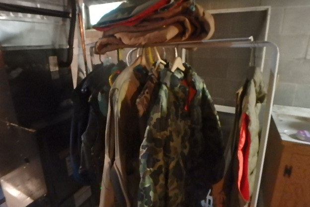 lot 284 image: Huge lot of Hunting Clothes