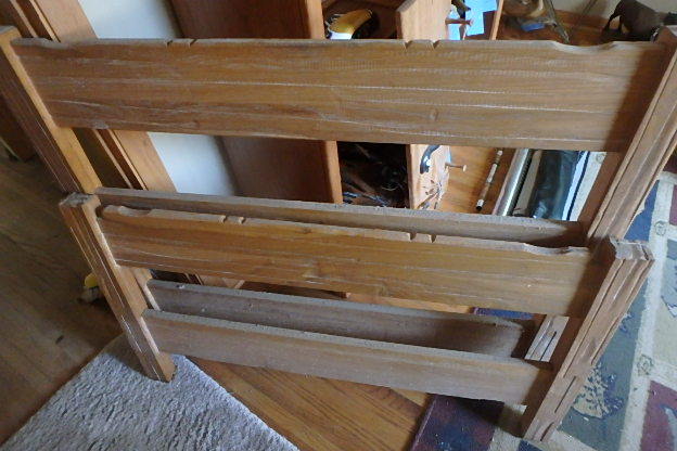 lot 303 image: Bunk Beds