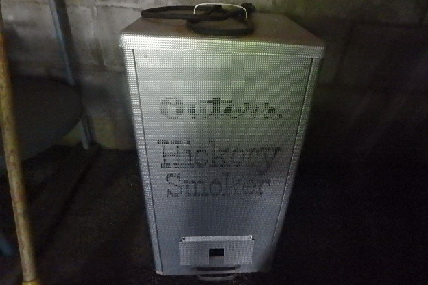 lot 328 image: Outers Smoker