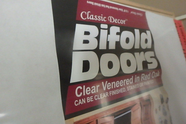 lot 313 image: Bifold Door