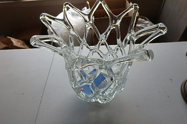 lot 350 image: Hand Blown Glass Basket