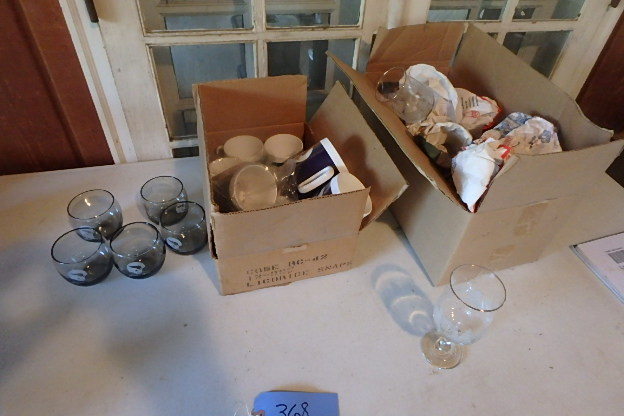 lot 368 image: Vikings Glasses,Cups, (14) X-mas Goblets