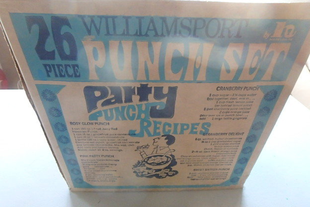 lot 384 image: Punch Set