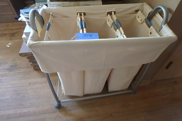 lot 398 image: Laundry Basket
