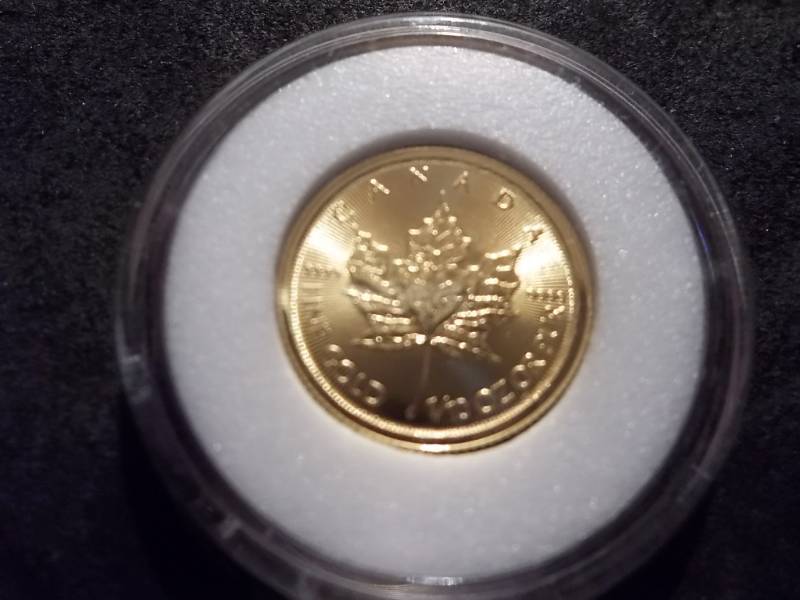 lot 3 image: 2015 Canadian 5 Dollar Gold 110 Oz. Pur .9999 Gold In Air Tight Capsule