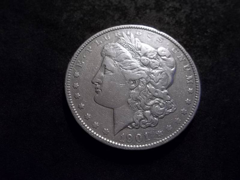 lot 60 image: 1901 Morgan Silver Dollar