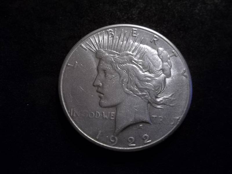 lot 79 image: 1922 S  Silver Peace Dollar