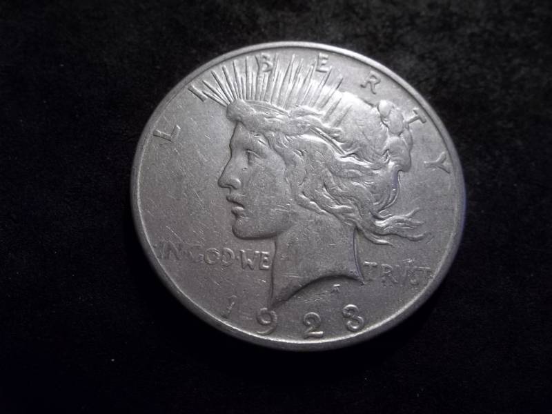 lot 86 image: 1923 S Peace Silver Dollar