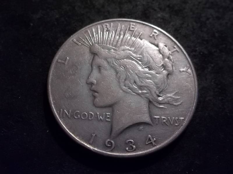 lot 101 image: 1934 Silver Peace Dollar