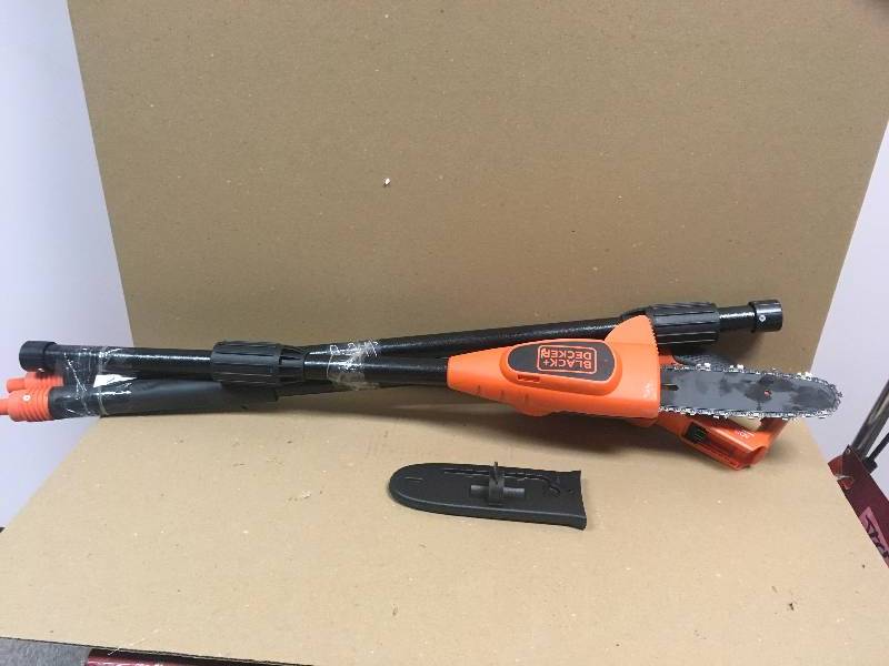 lot 23 image: BLACKDECKER 8 in. 20-Volt MAX Lithium-Ion Cordless Pole Saw with 1.5Ah Battery and Charger Included used in working condition