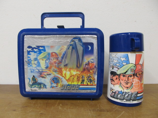 lot 160 image: Vintage G.I. JOE Lunchbox & Thermos