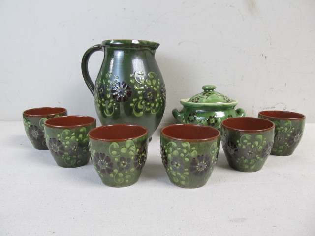 lot 11 image: MINT Condition Vintage German Schneider Marburg Serving Set