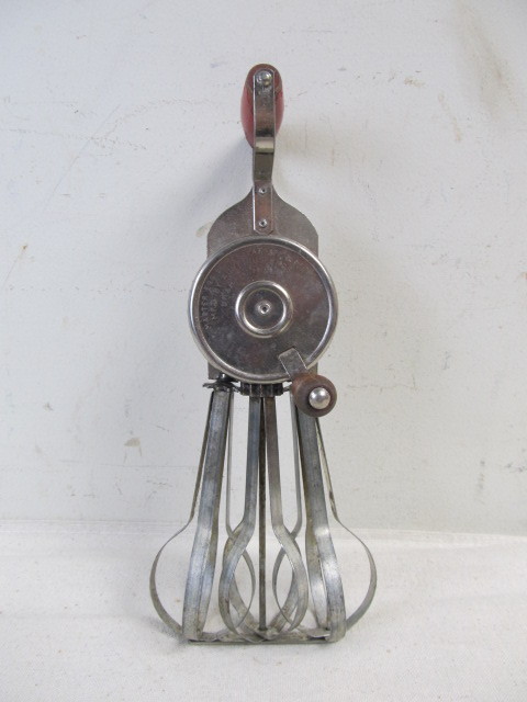 lot 13 image: Rare Old Vintage TRIPLE Master Egg Beater by Aurelius Bros
