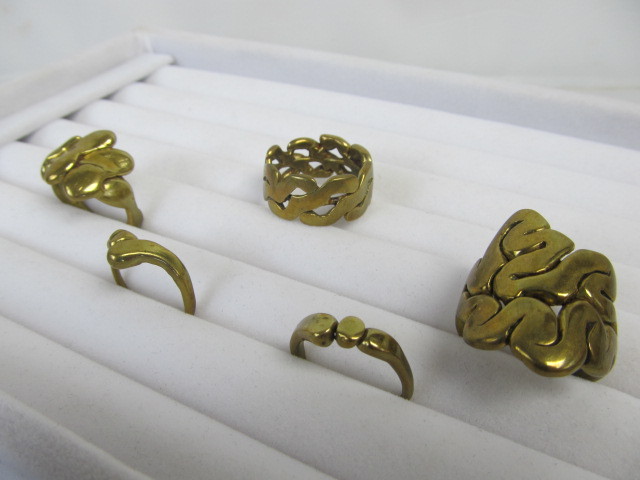 lot 85 image: Group of 5 Sculptural Artisan Made Bronze Rings