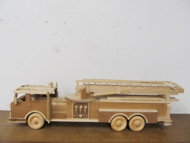 lot 117 image: LARGE Highly Detailed Natural Wood Fire Truck