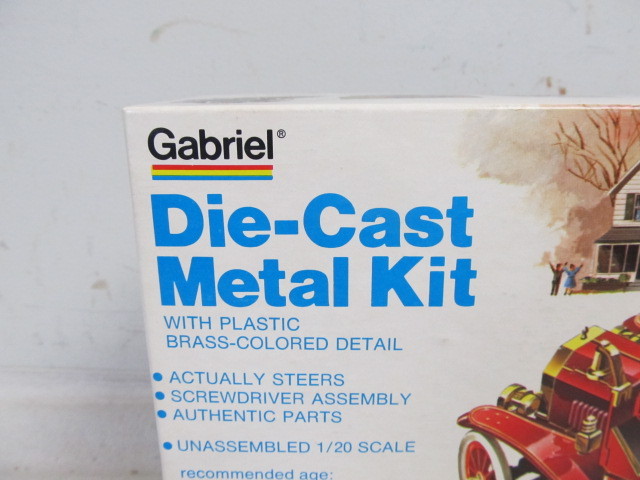 lot 171 image: NEW IN BOX Gabriel 1914 Model T Chemical Hose Truck Model