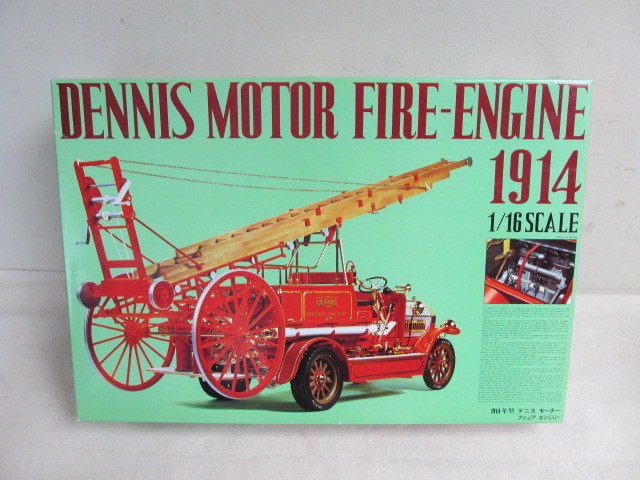 lot 172 image: Bandai 1914 DENNIS MOTOR FIRE ENGINE - 116 Scale - NEW IN BOX