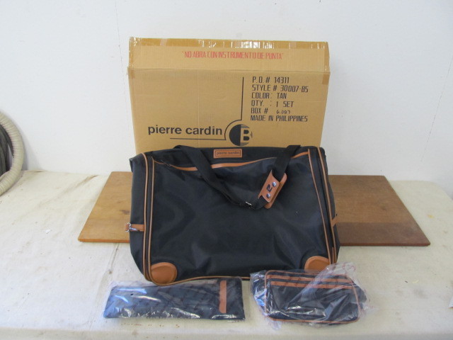 lot 43 image: Brand New PIERRE CARDIN Mens Travel Bag