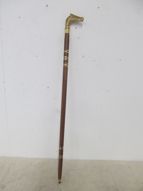 lot 67 image: Vintage Solid Brass Inlaid Horse Head Walking StickCane