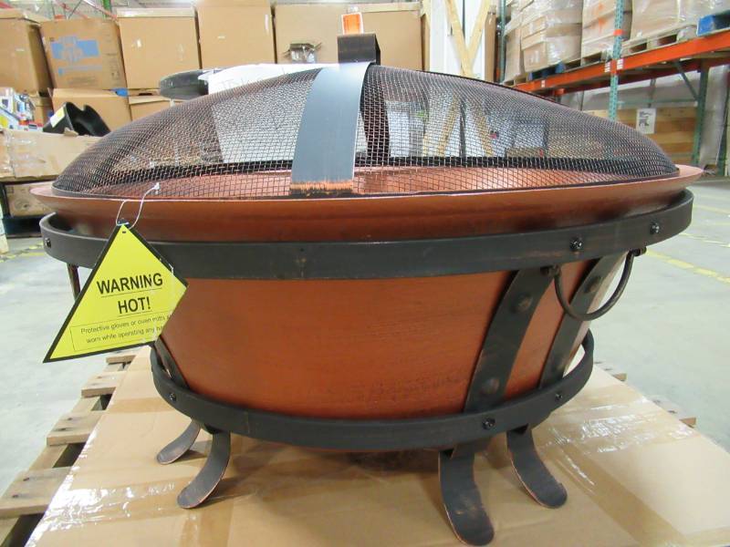 lot 4 image: 34 IN. CAULDRON CAST IRON FIRE PIT