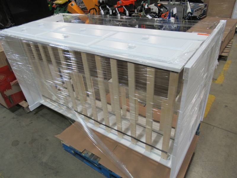 lot 6 image: BALLINA WHITE WOOD CONTEMPORARY TWIN BED