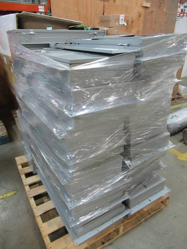 lot 40 image: PALLET OF SIEMENS, GE OR UL BREAKER BOXES