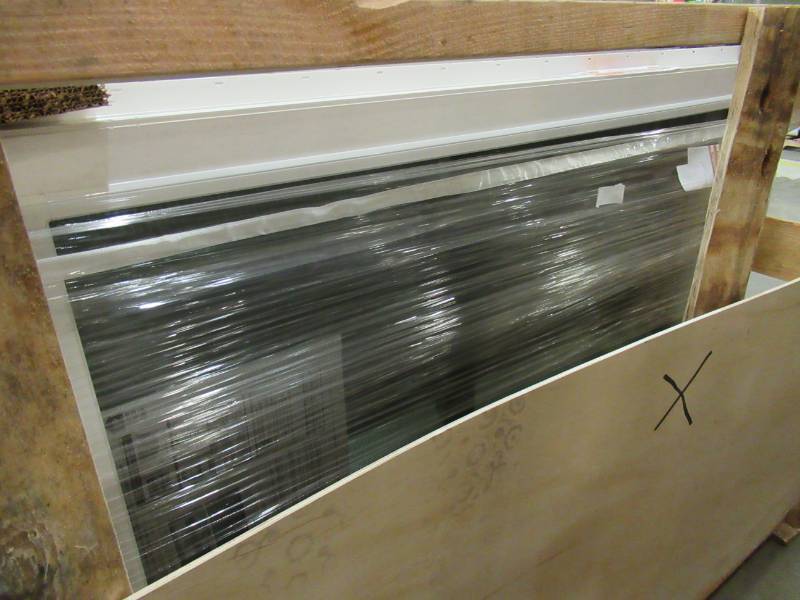 lot 80 image: JELD-WEN 35.5 IN. X 59.5 IN. V-4500 SERIES WHITE VINYL RIGHT-HANDED CASEMENT WINDOW WITH FIBERGLASS MESH SCREEN