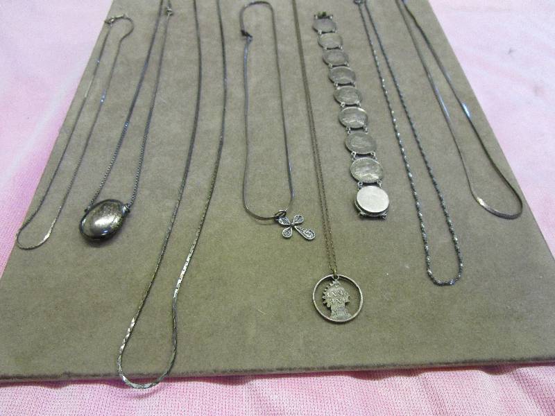 lot 103 image: STERLING JEWELRY 45.3 GRAMS