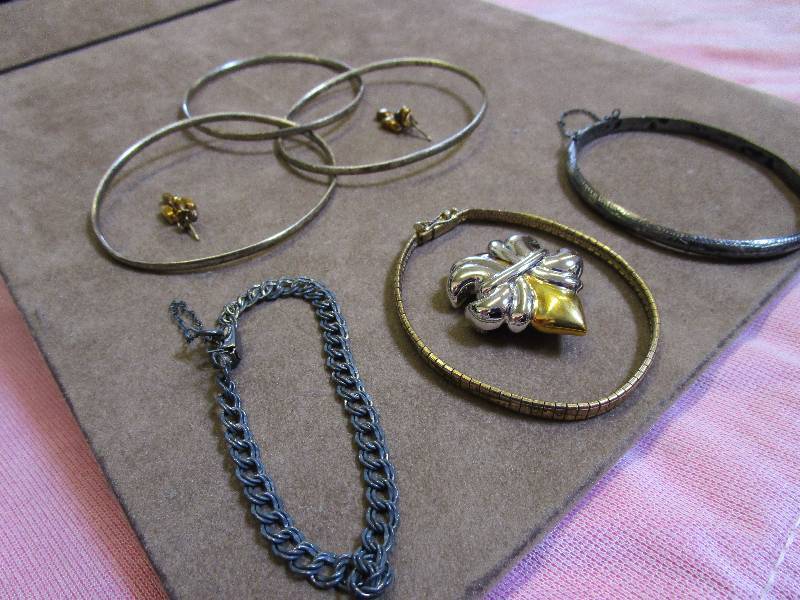lot 105 image: STERLING SILVER, 48.4 GRAMS (NO STONES)