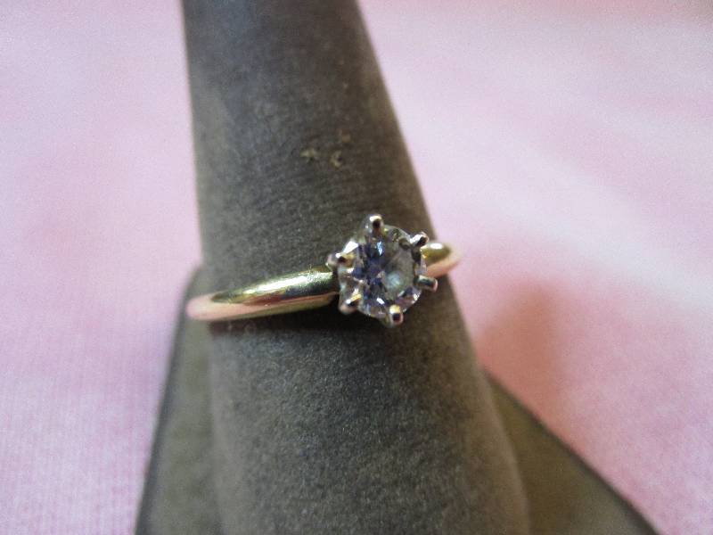 lot 125 image: 14K 13 CT GENUINE DIAMOND SOLITAIRE RING, SIZE 7, 1.6 GRAMS