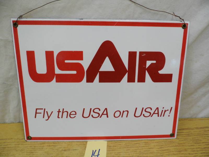 lot 14 image: USAir Metal Sign