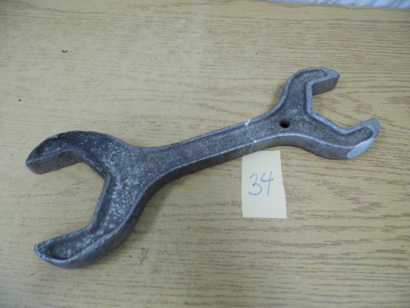 lot 34 image: Wrench