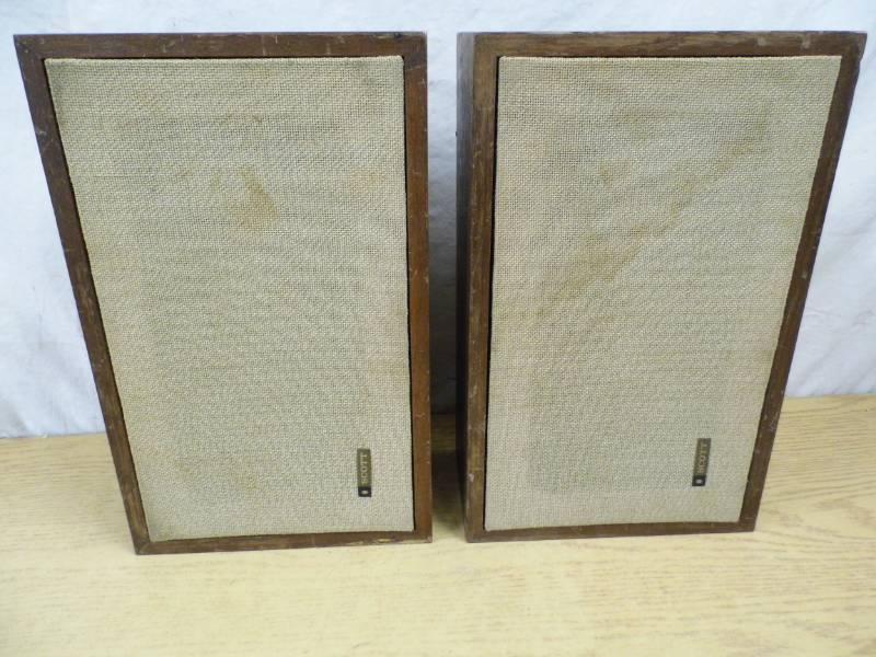 lot 38 image: Scott Speakers