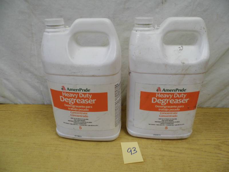 lot 93 image: 2 Gallon Degreaser