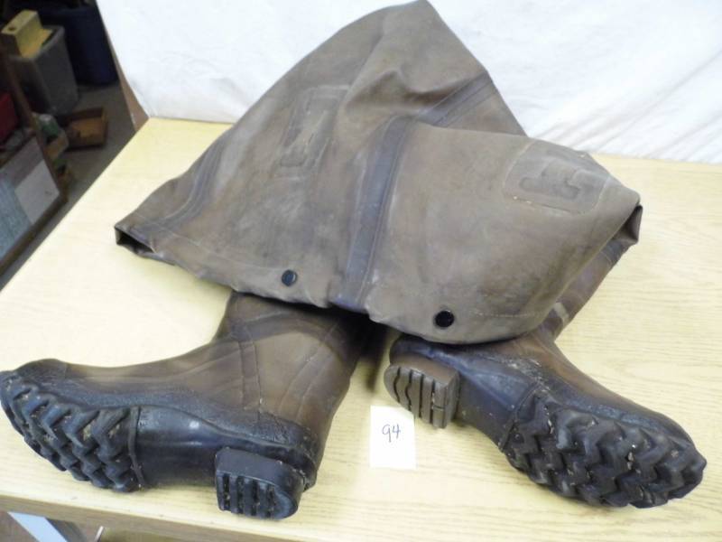 lot 94 image: Hip Waders