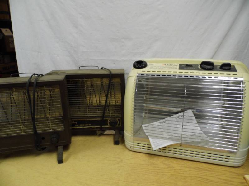 lot 96 image: Lot of 3 Heaters