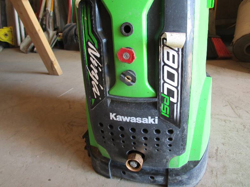 lot 21 image: Electric Pressure Washer