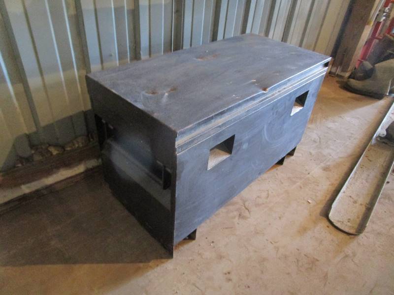 lot 50 image: Job Box 36x17x22