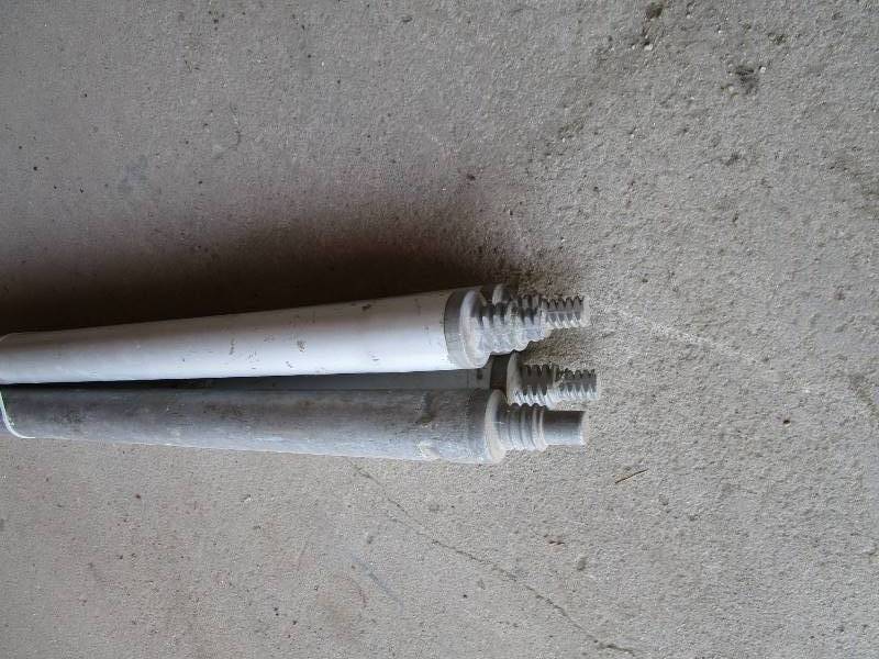 lot 56 image: (5) Float Handles 4-6 1-2