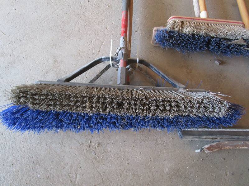 lot 63 image: Brooms & Squeegees