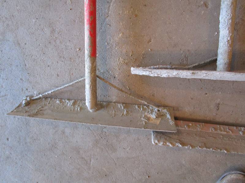 lot 72 image: (3) Concrete Pulls