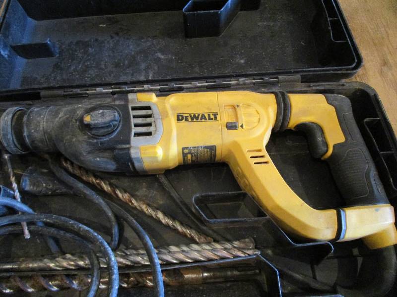 lot 77 image: DeWalt Hammer Drill & Bits