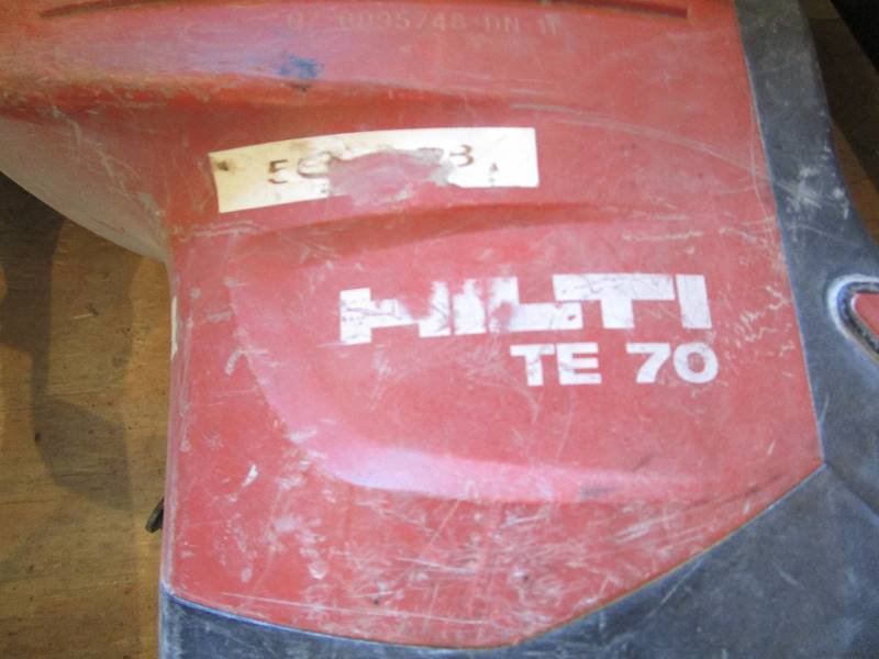 lot 79 image: Hilti Hammer DrillJack Hammer & Bits